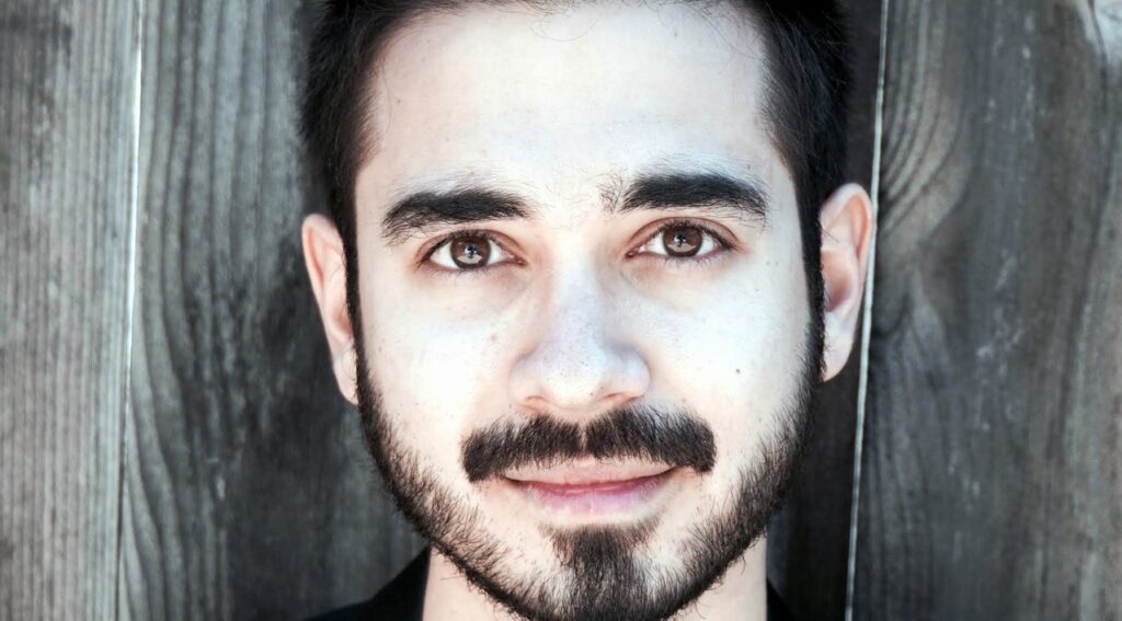 Cem Oslu / Klasik müzik ölmez,yenilendikçe yaygınlaşır