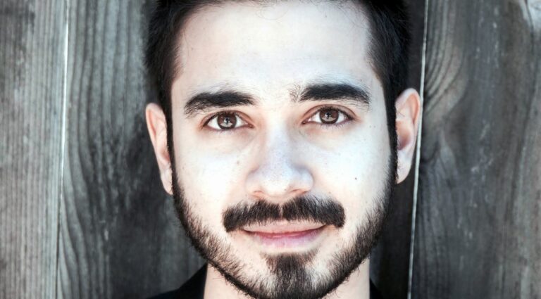 Cem Oslu / Klasik müzik ölmez,yenilendikçe yaygınlaşır