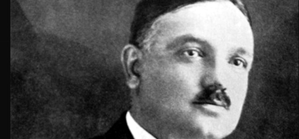 Yahya Kemal / Musikimizi Zaharya gibi Rumlar, İsak gibi Musevîler, Nikos gibi Ermeniler en millî bir dereceye çıkarmışlardır